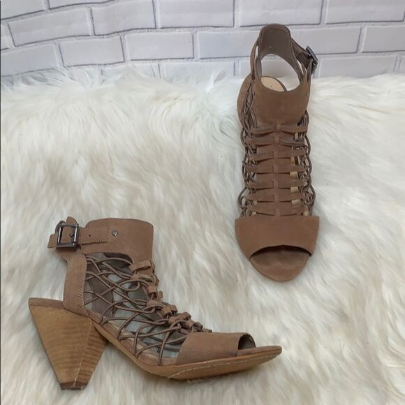 Vince Camuto Esray Sandals Sz 9 - Picture 2 of 7